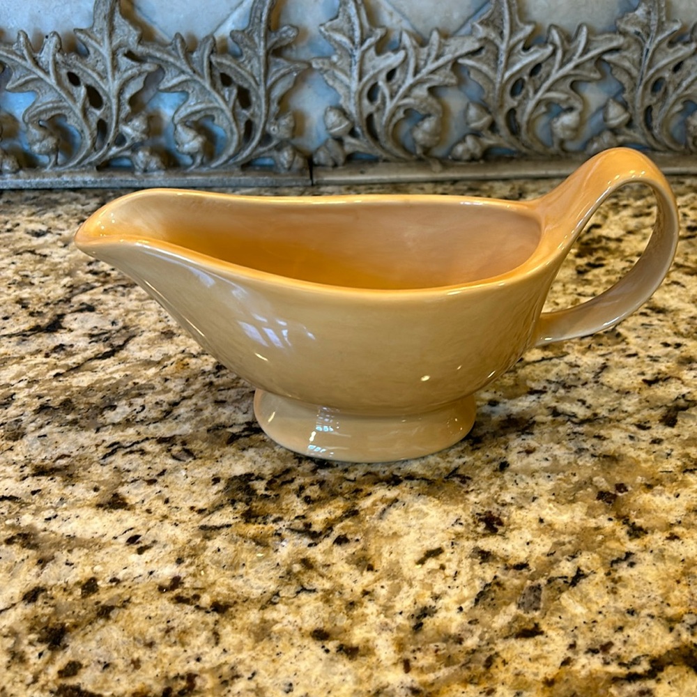 Pottery Barn Sausalito Amber Gravy Boat NWOT